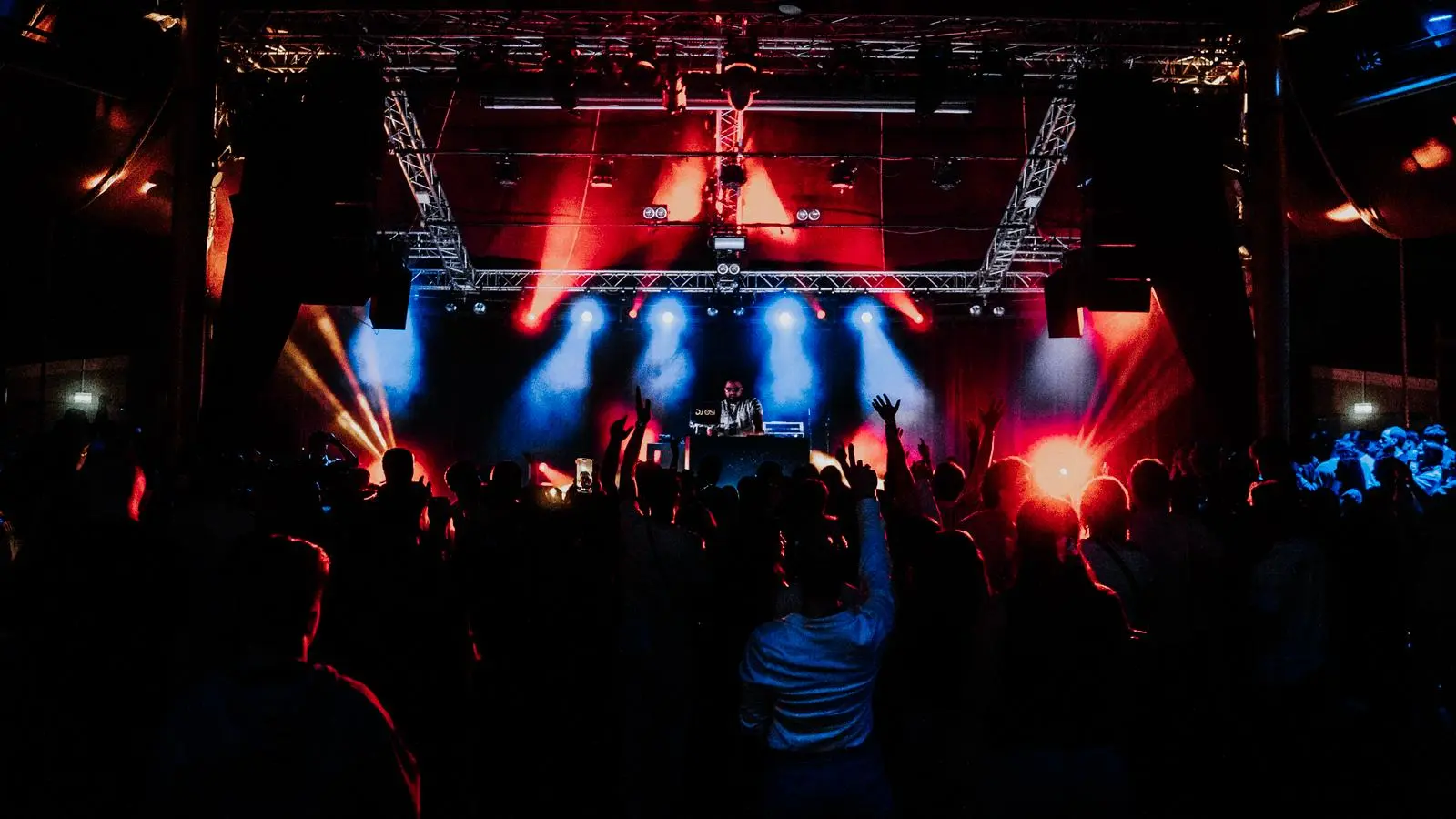 DJ Osi Live Moment